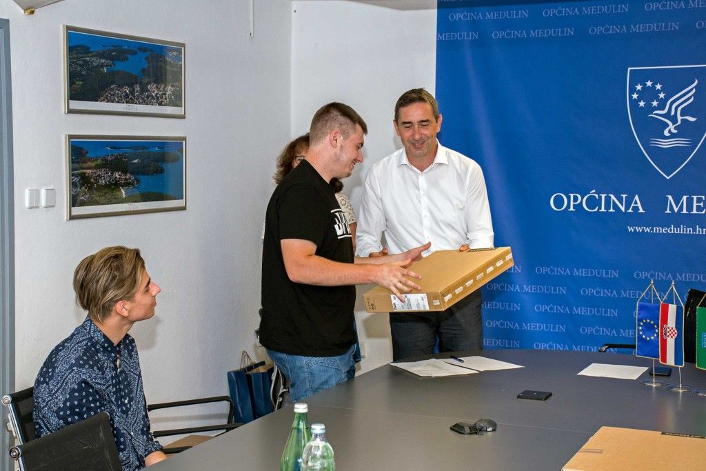 Općina Medulin nagradila najuspješnije učenike u školskoj godini  2018/2019.